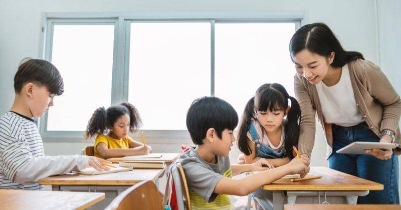 Shutterstock/paulaphoto