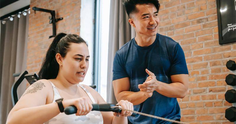 9 Manfaat Punya Personal Trainer untuk Program Turun Berat Badan