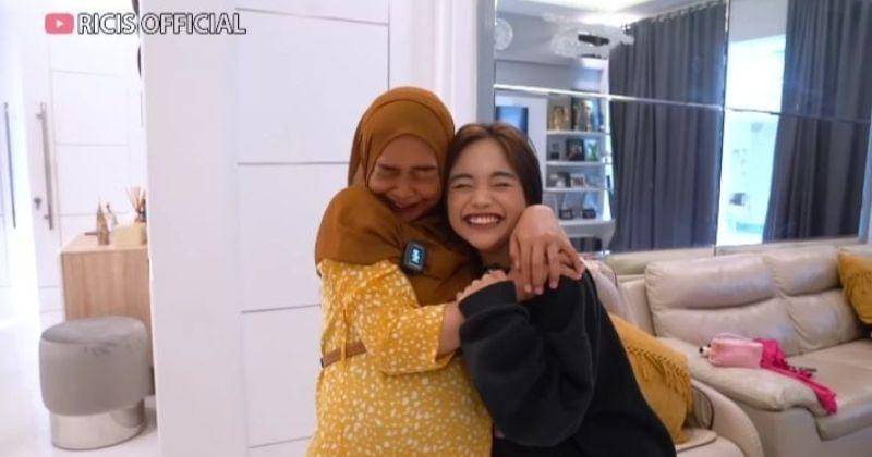 Youtube.com/Ricis Official