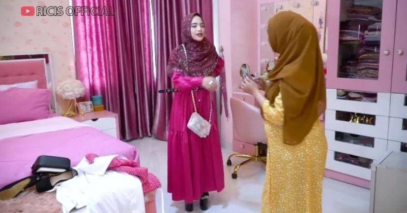 Youtube.com/Ricis Official