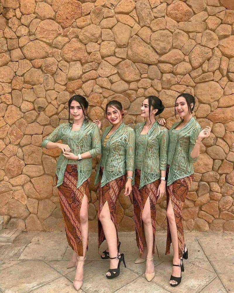 Instagram.com/kebayaideas