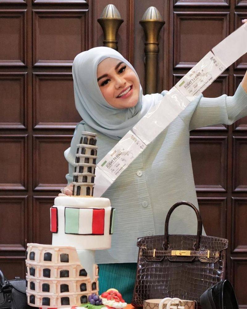 Instagram.com/aurelie.hermansyah