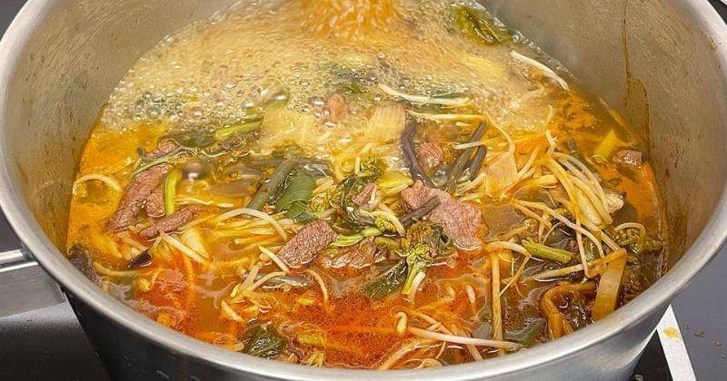 Instagram.com/@yejinhand