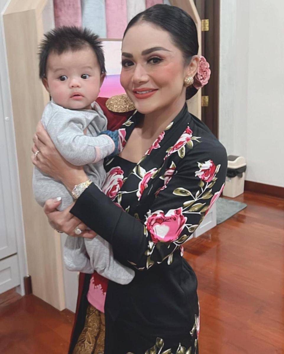 Instagram.com/krisdayantilemos