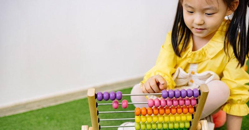 Perkembangan Kognitif Anak yang Penting untuk Mama Pahami