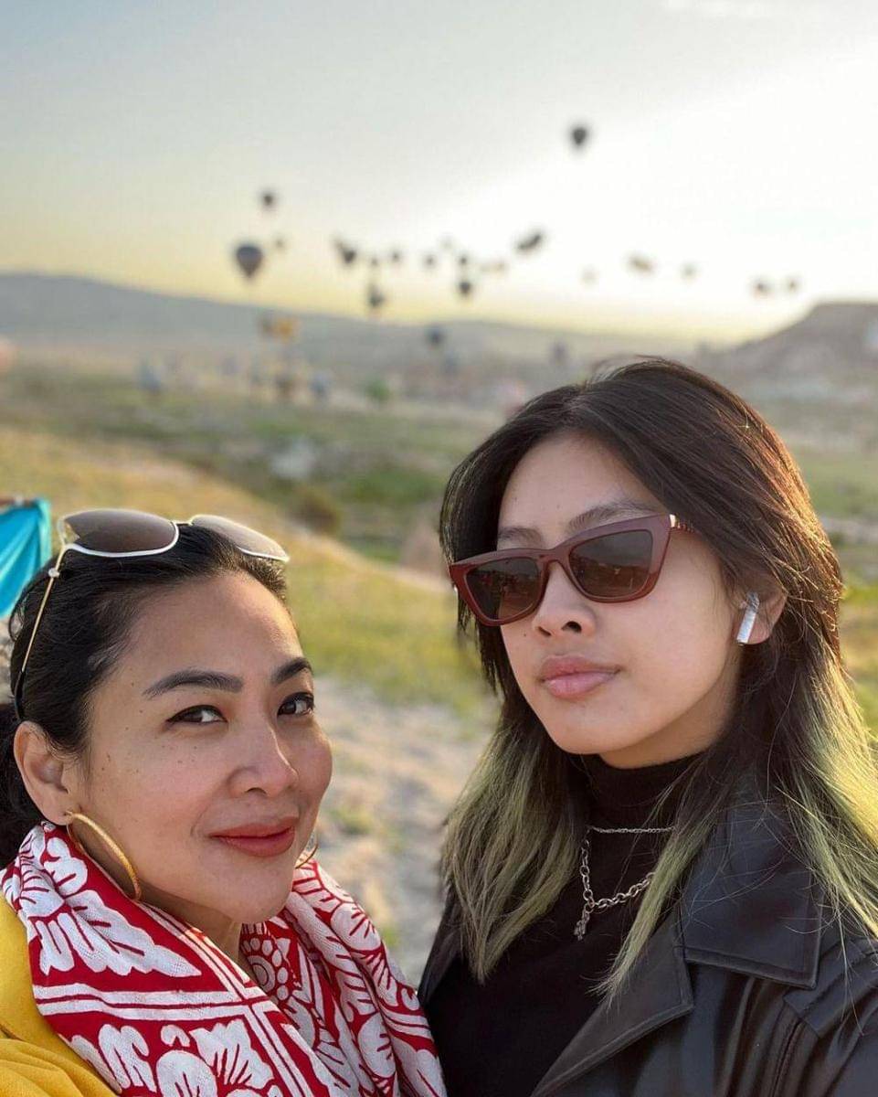 Instagram.com/fenirose