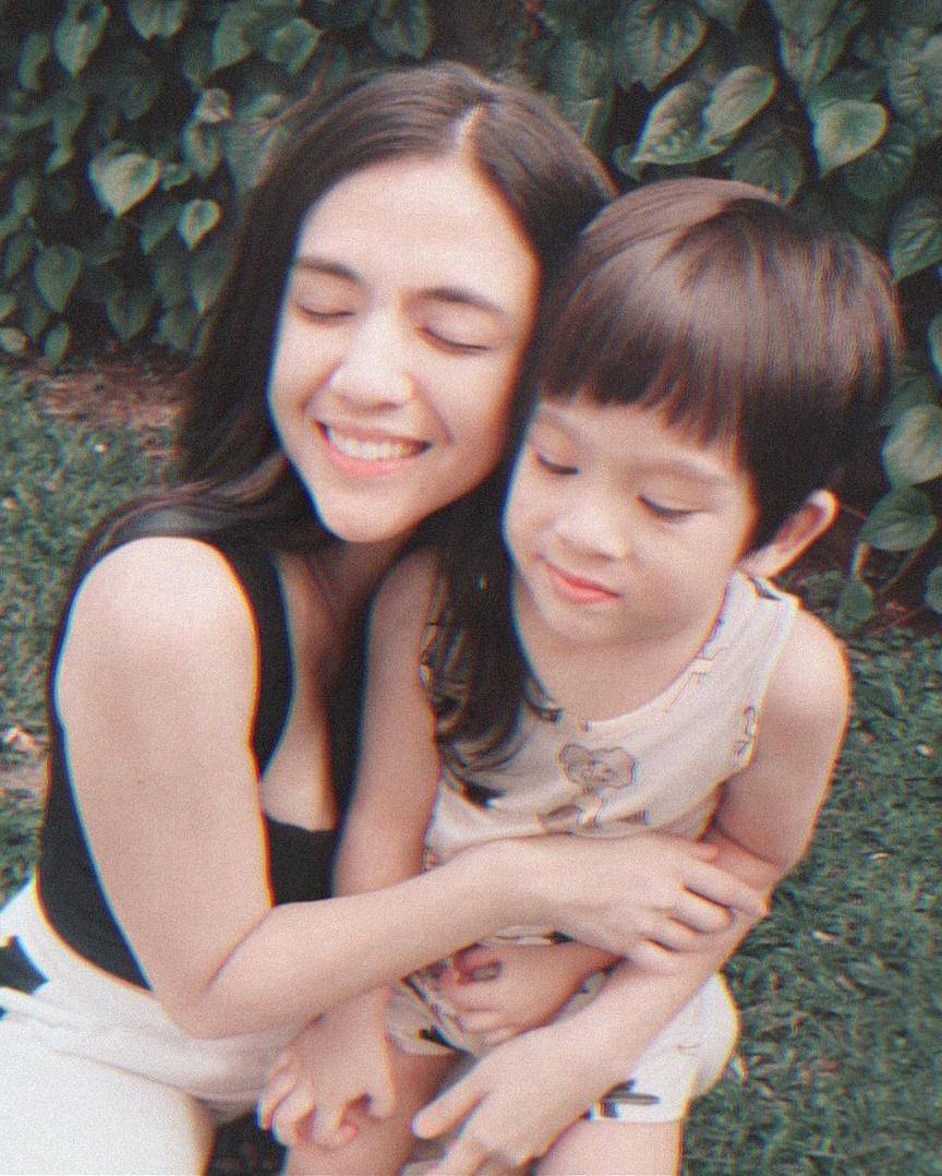 Instagram.com/putriuna