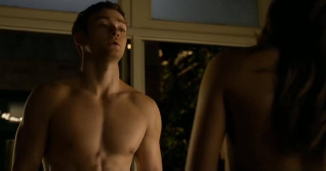 YouTube.com/ROMANCE HUB