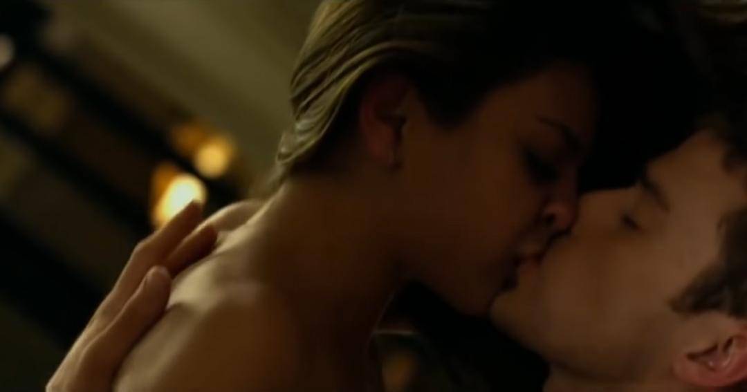 YouTube.com/ROMANCE HUB