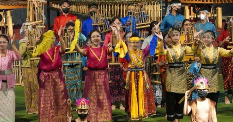 Instagram.com/angklungudjo