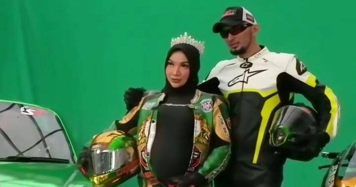 Instagram.com/roro.fitria1989