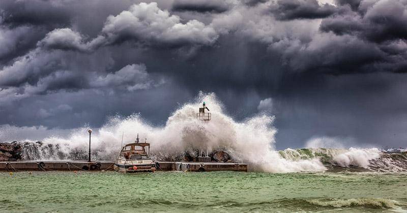 Pexels/GEORGE DESIPRIS