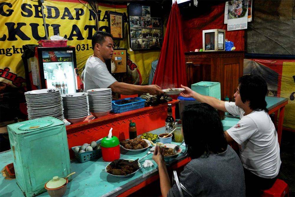 9 Tempat Wisata Kuliner Surabaya Terdekat, Spot Favorit Makan Enak