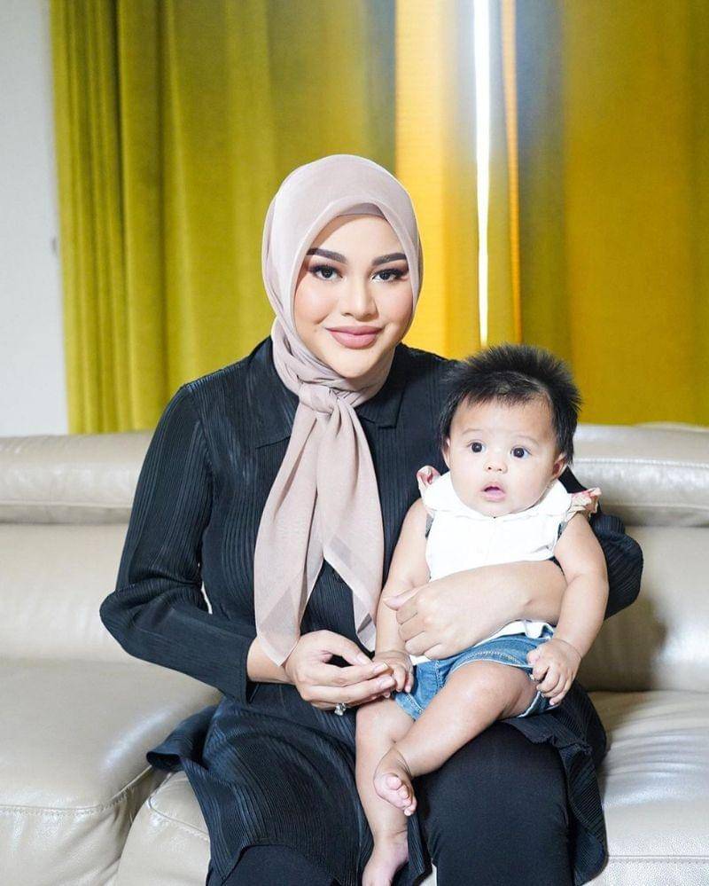 Instagram.com/aurelie.hermansyah