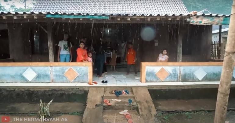 YouTube.com/The Hermansyah A6