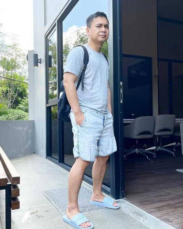 Instagram.com/raditya_dika