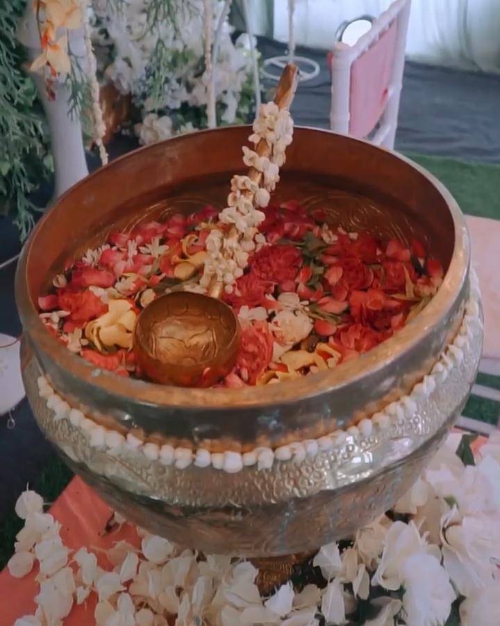 Instagram.com/zaskia_gotix