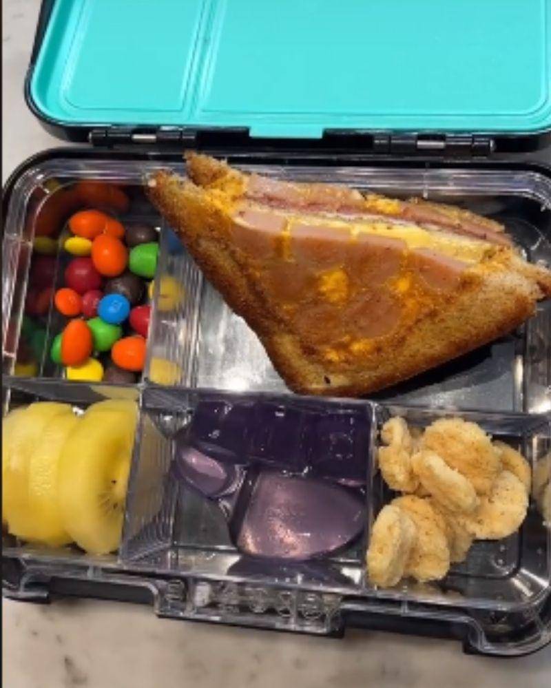 Tiktok.com/rachelvennya