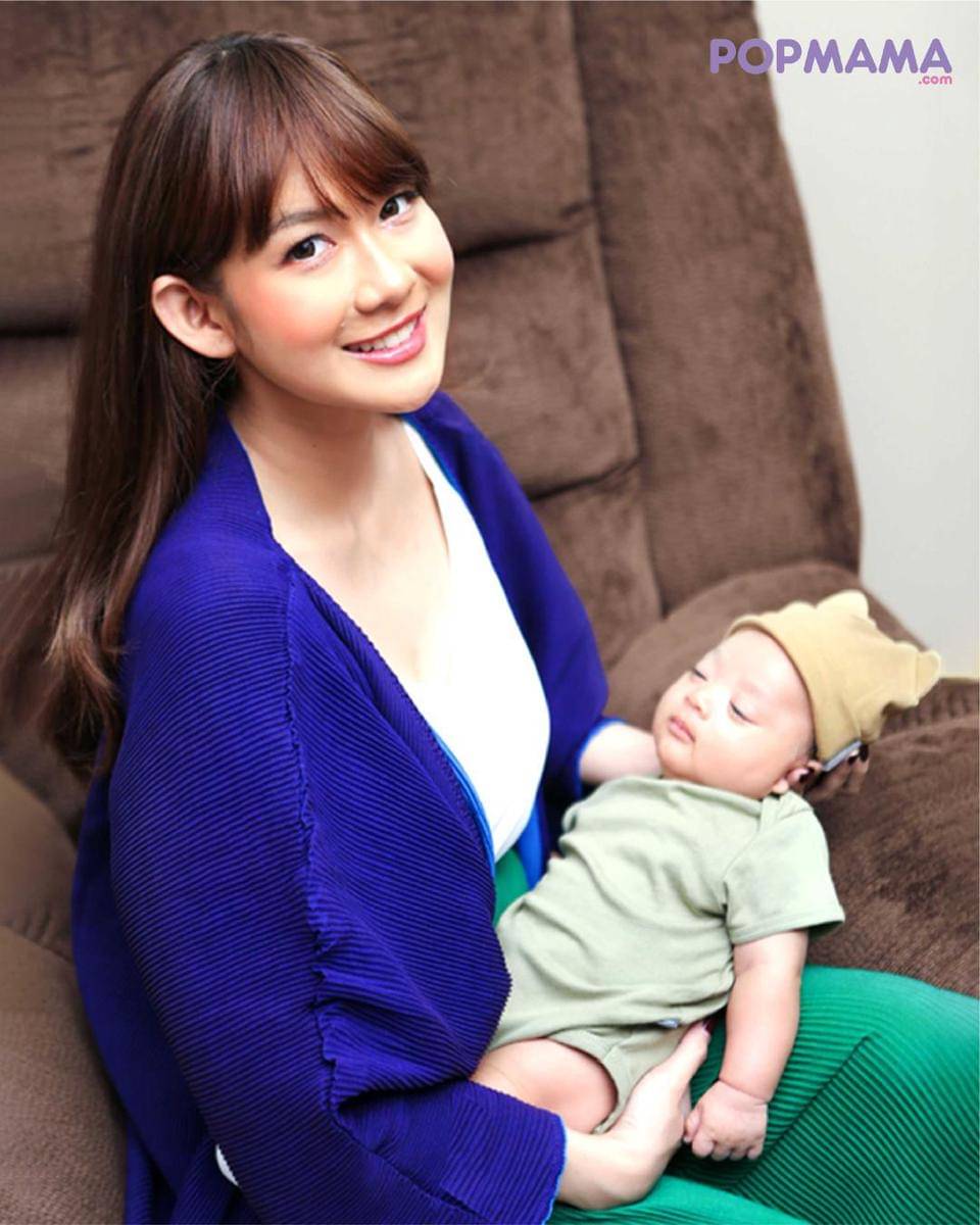 Adiezty Fersa Millennial Mama of the Month edisi Agustus 2022 - Popmama.com/Ely Ricardo