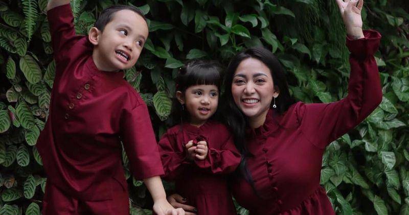 Instagram.com/rachelvennya