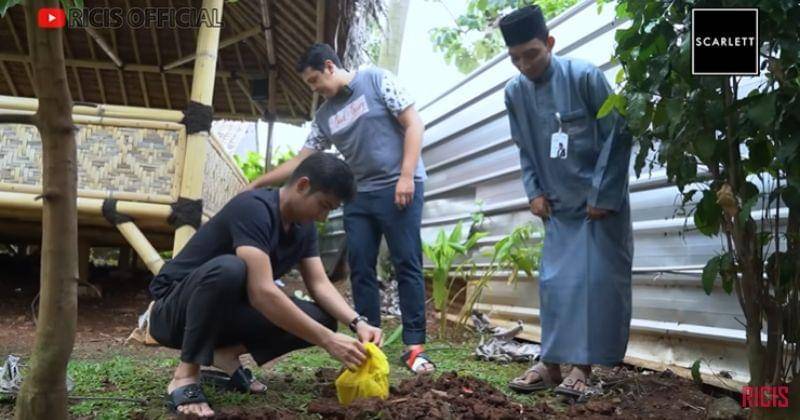 Youtube.com/Ricis Official