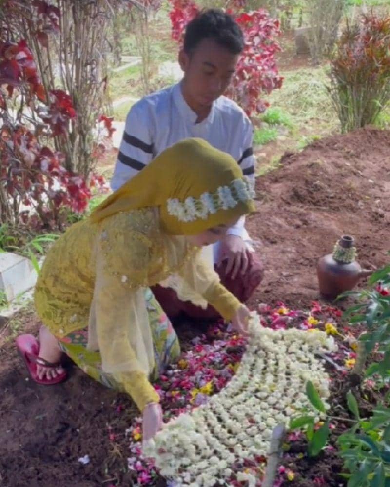 Tiktok.com/@nadiarenaraw