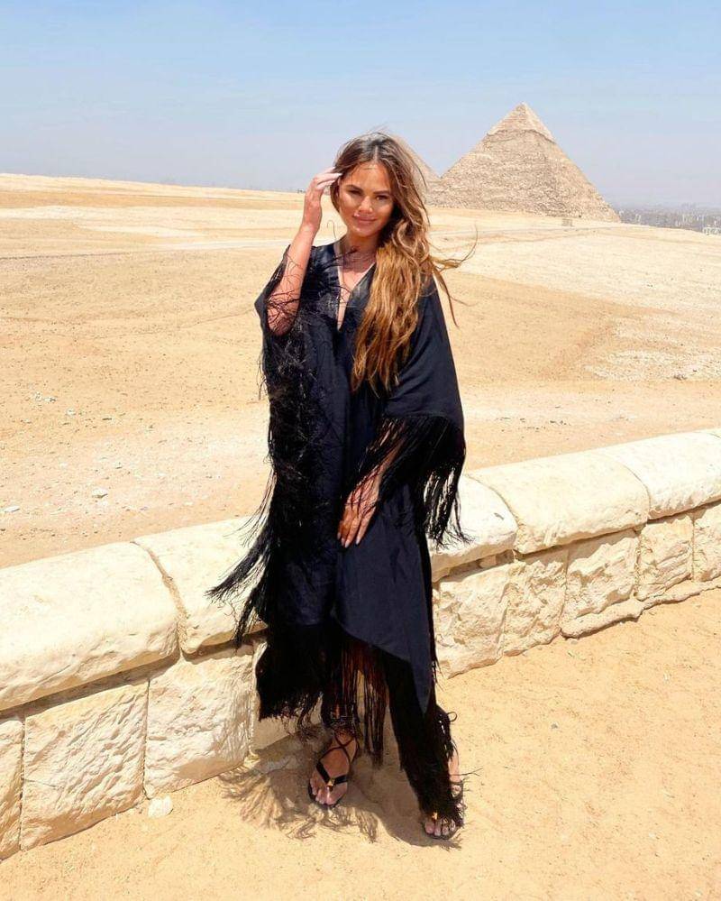 Instagram.com/chrissyteigen