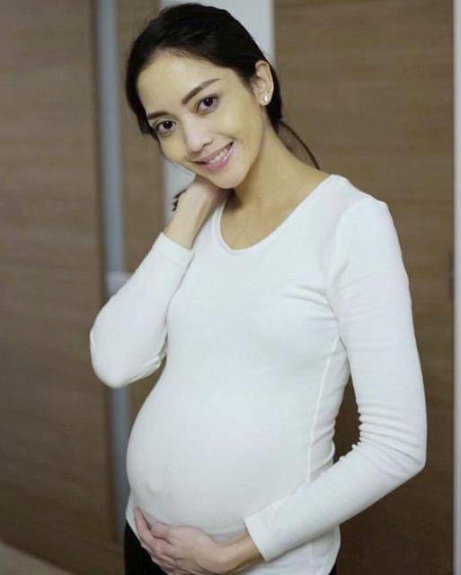 Instagram.com/ririndwiariyanti