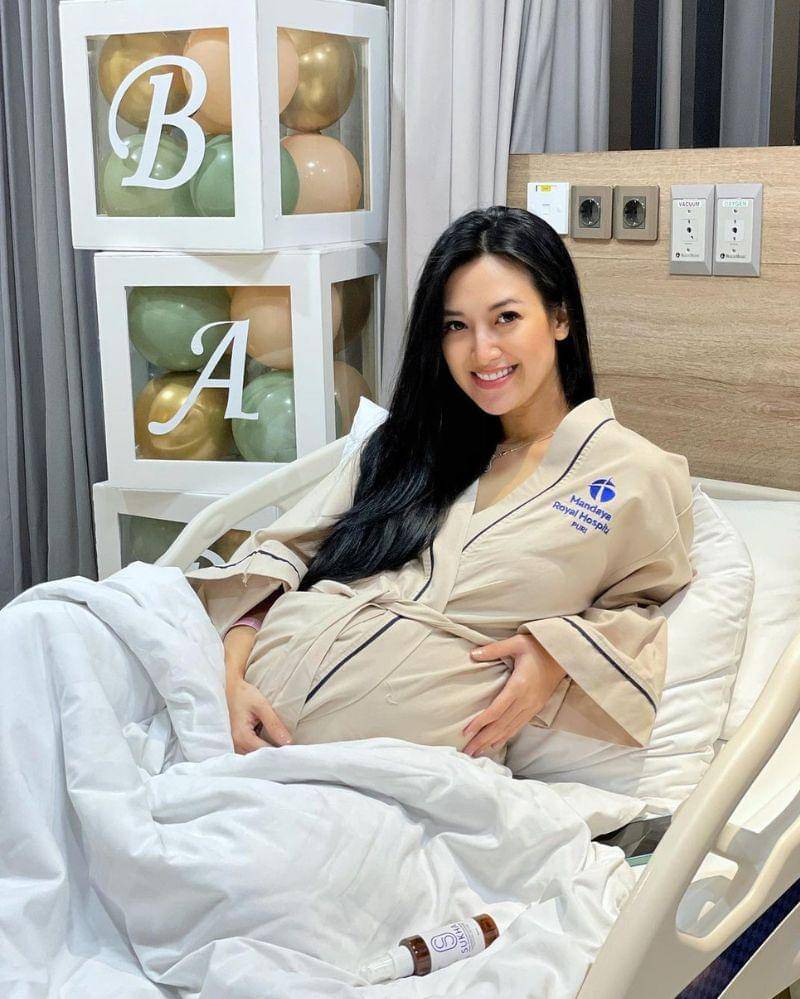 Instagram.com/@sylvia_fully88