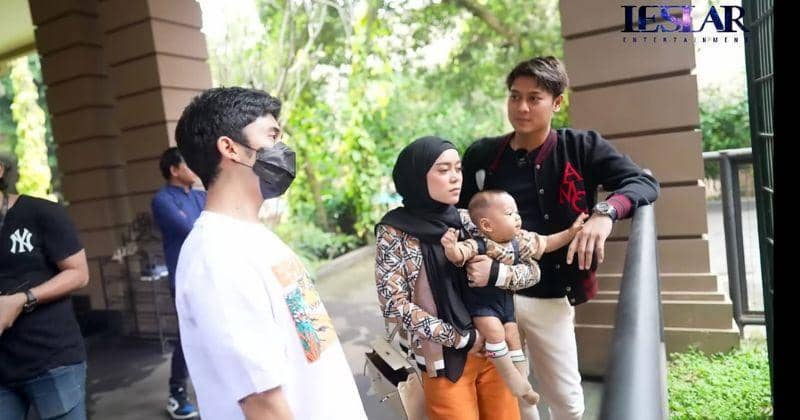 Youtube.com/Leslar Entertainment