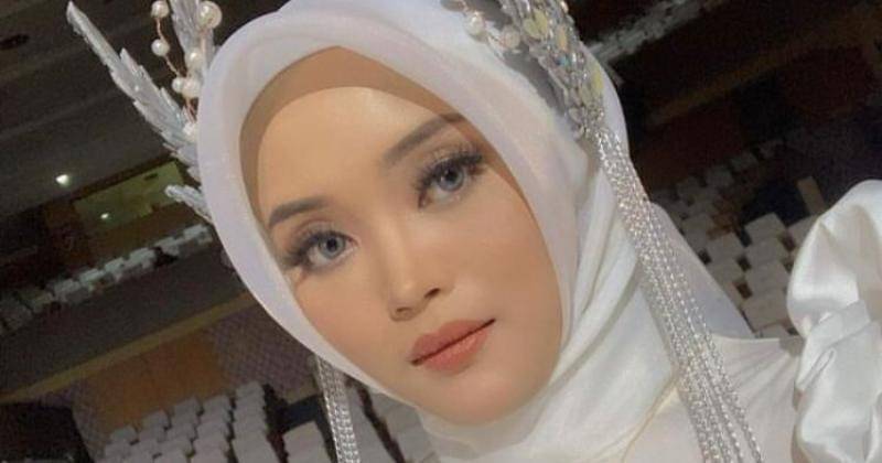 Instagram.com/putridelinaa