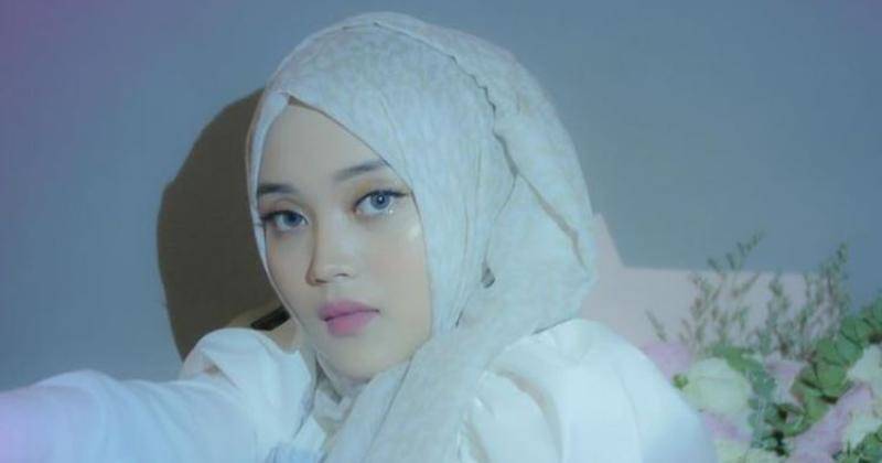 Instagram.com/putridelinaa