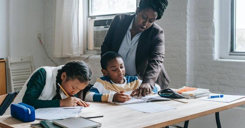 Pexels/katerinaholmes