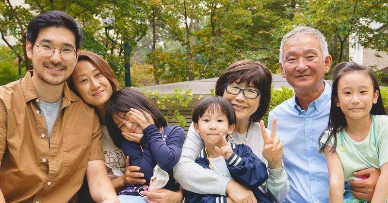 5 Foto Mama Gina 'Kimbab Family' dan Mertua, Sempat Tak Direstui