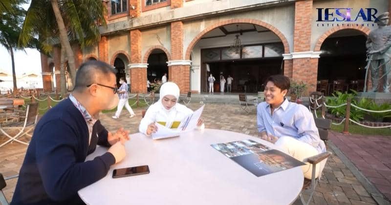 Youtube.com/Leslar Entertainment