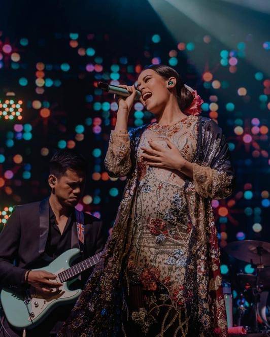 Instagram.com/raisa6690