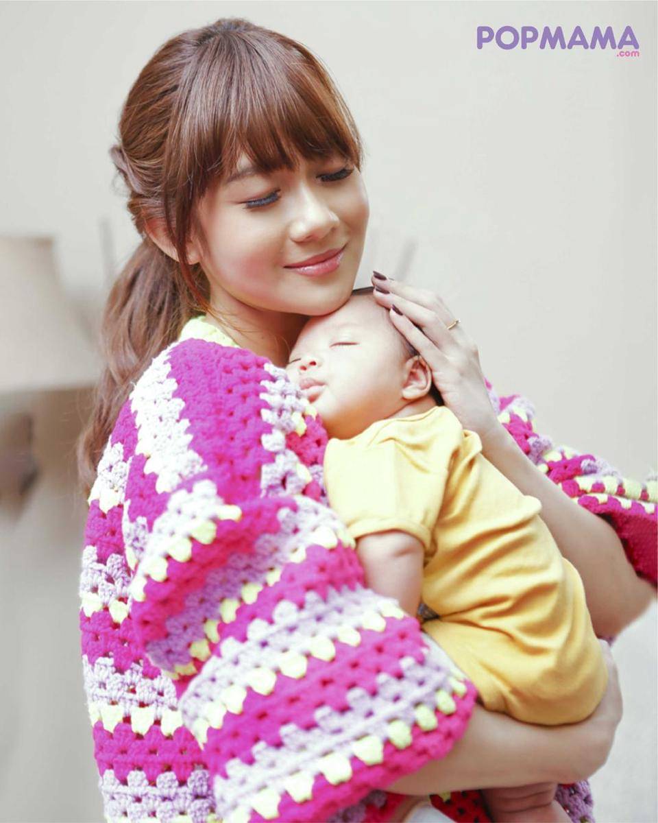 Disclaimer: Photoshoot dilakukan dengan mengikuti protokol kesehatan yang berlaku - Popmama.com/Ely Ricardo
