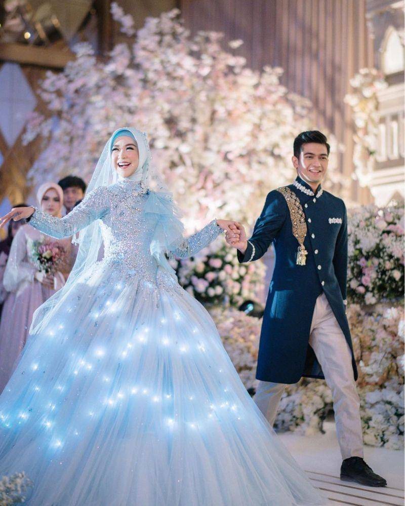 Instagram.com/riaricis1795