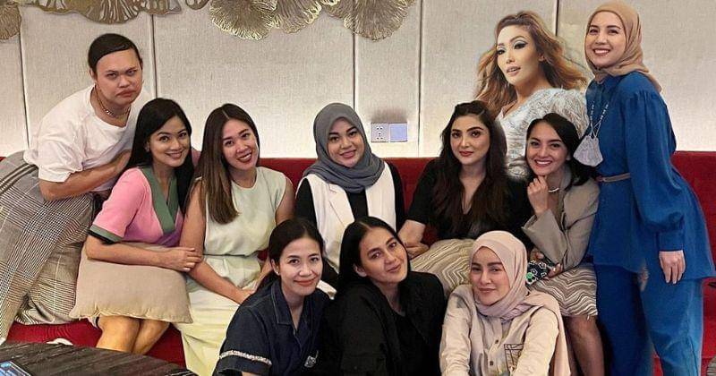 Instagram.com/tya_ariestya