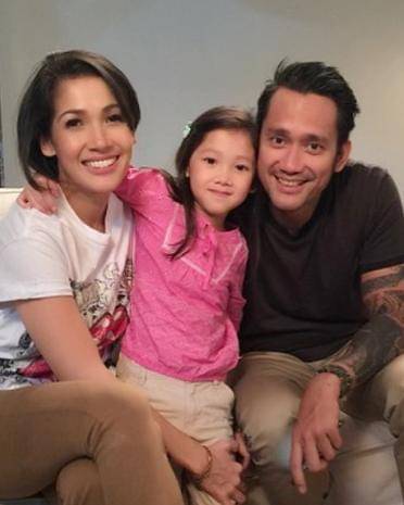 Instagram.com/mieke_amalia