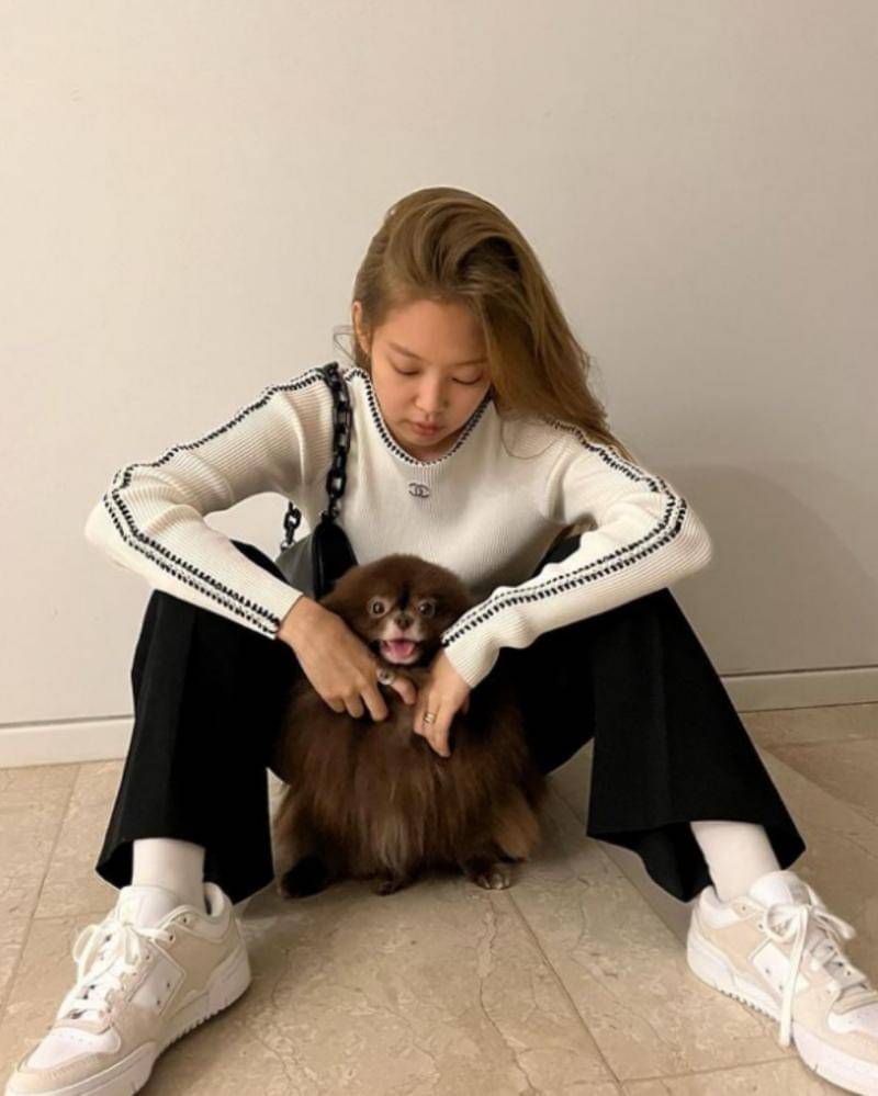 Instagram.com/jennierubyjane