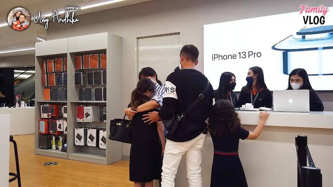 Youtube.com/Ussy Andhika Official