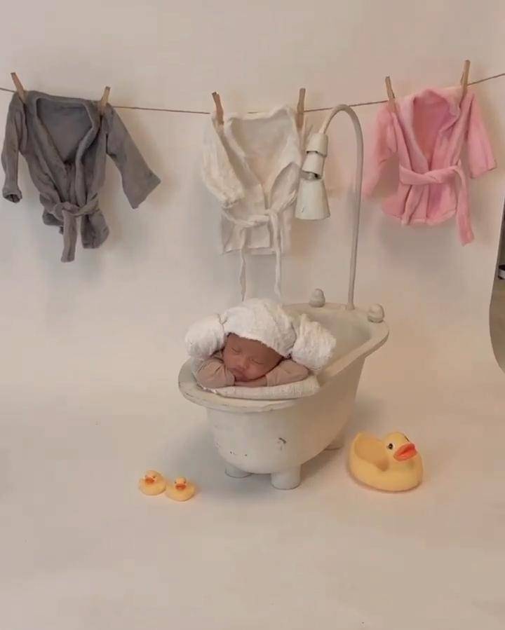 Instagram.com/riaricis1795