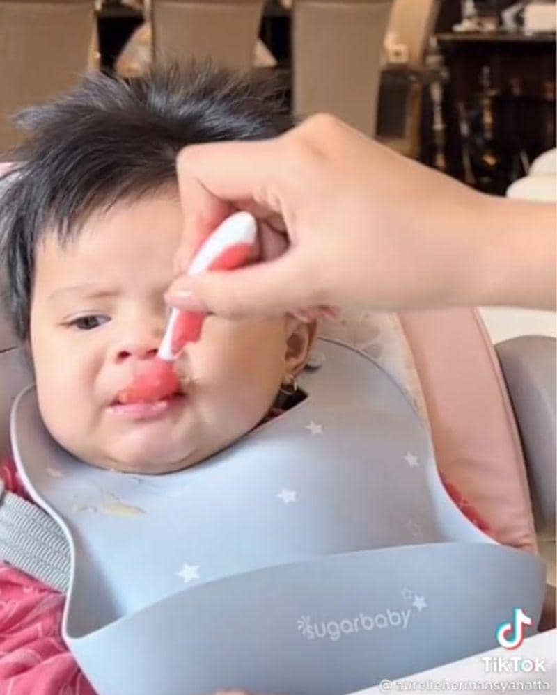 Tiktok.com/@aureliehermansyahatta