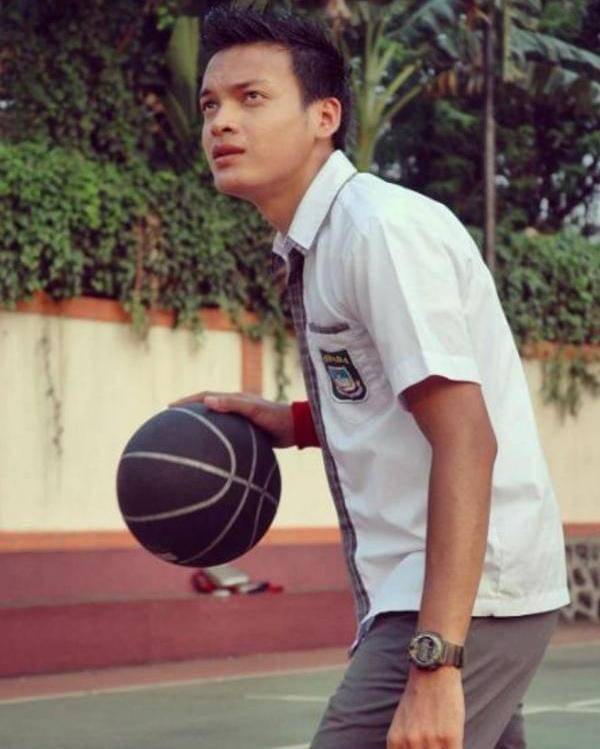 Instagram.com/benjoshua_r