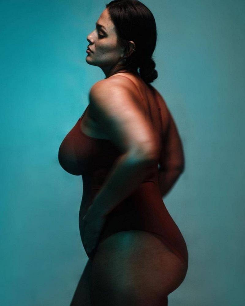 instagram.com/ashleygraham
