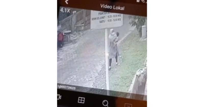 Instagram.com/debmanurung