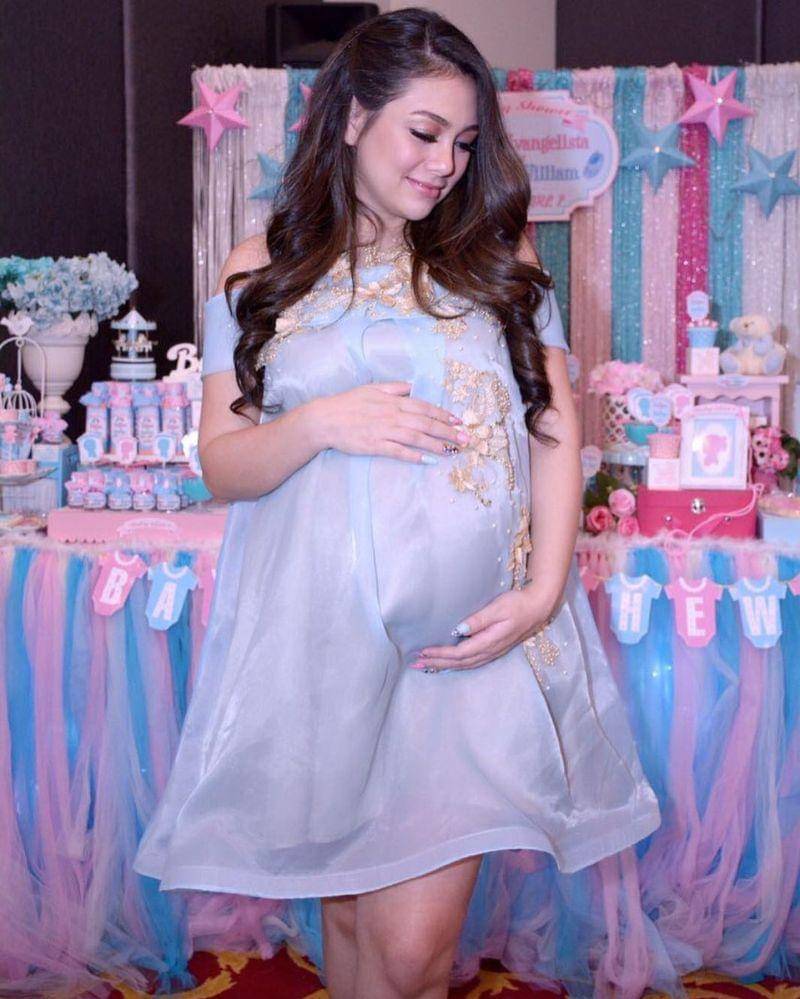 Instagram.com/celine_evangelista