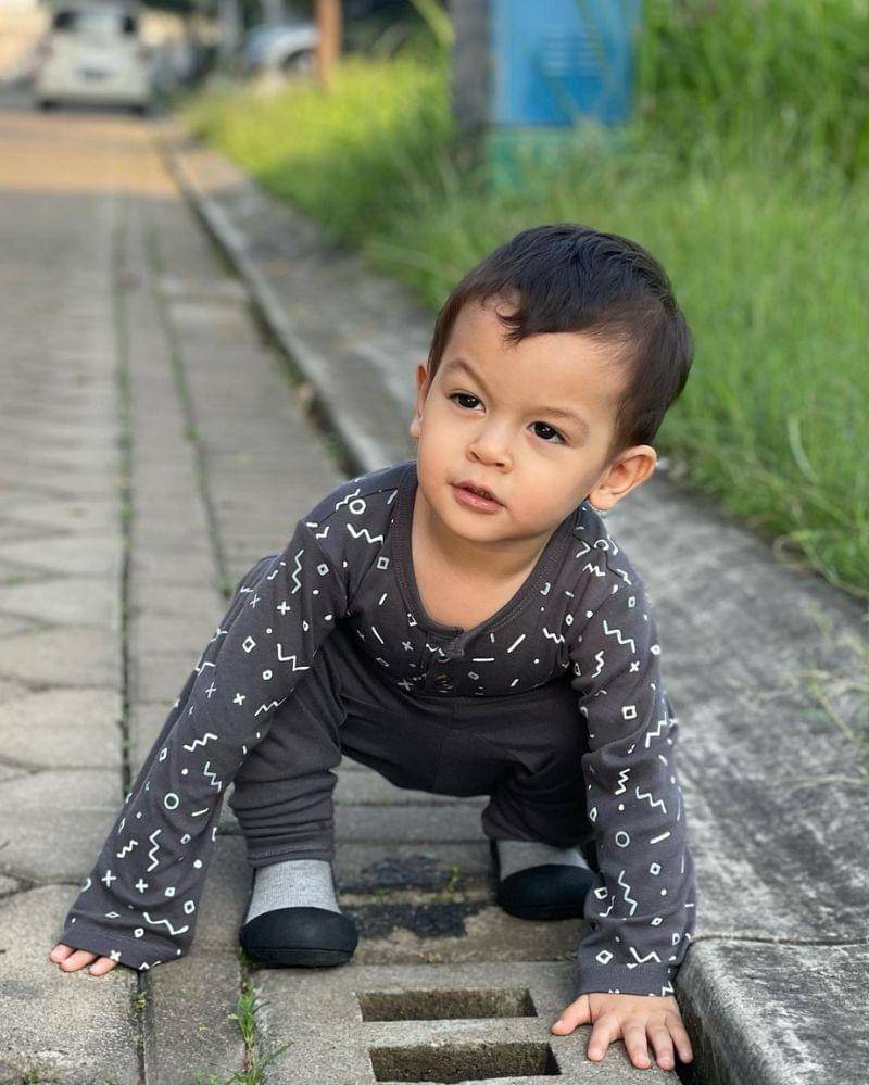 Instagram.com/edward_akbar