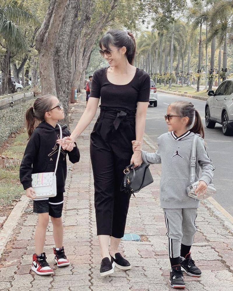 Instagram.com/ririndwiariyanti